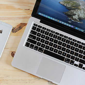 《植物大战僵尸》经典重置版将推出双人模式，操控僵尸进攻好友花园