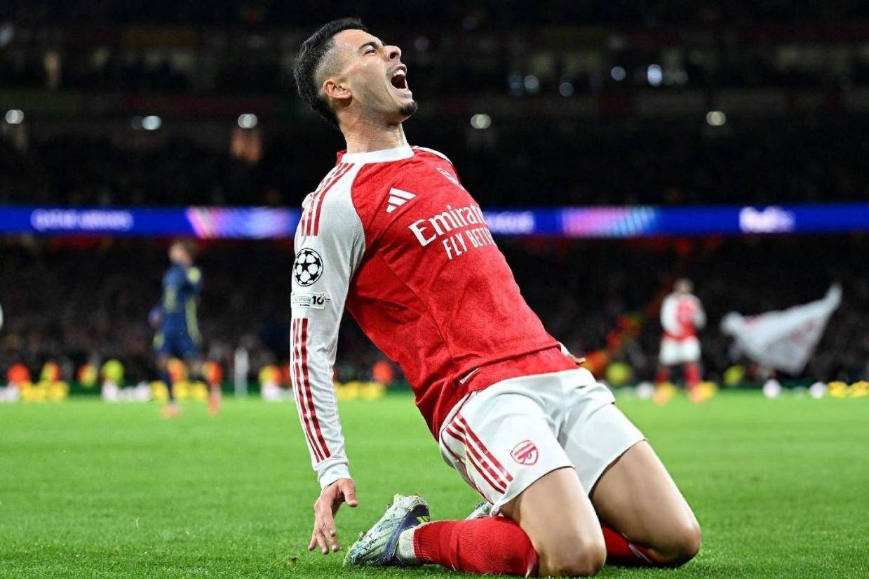 马丁内利三连杀剑指世界杯，阿森纳欧冠9场零封创历史